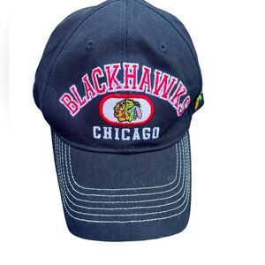 🏒🖤Chicago Blackhawks NHL Licensed hat with cool embroidery.  Velcro closure!